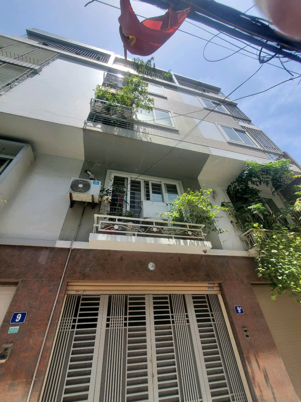 Bán nhà Bồ Đề,Long Biên 5 tầng,50m,mt4m oto vào nhà nhỉnh 12 tỷ - Ảnh chính